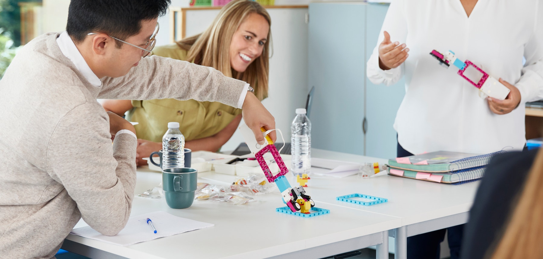 LE_Professional_Development_Lifestyle_1HY21_04_1_CROPPED.png