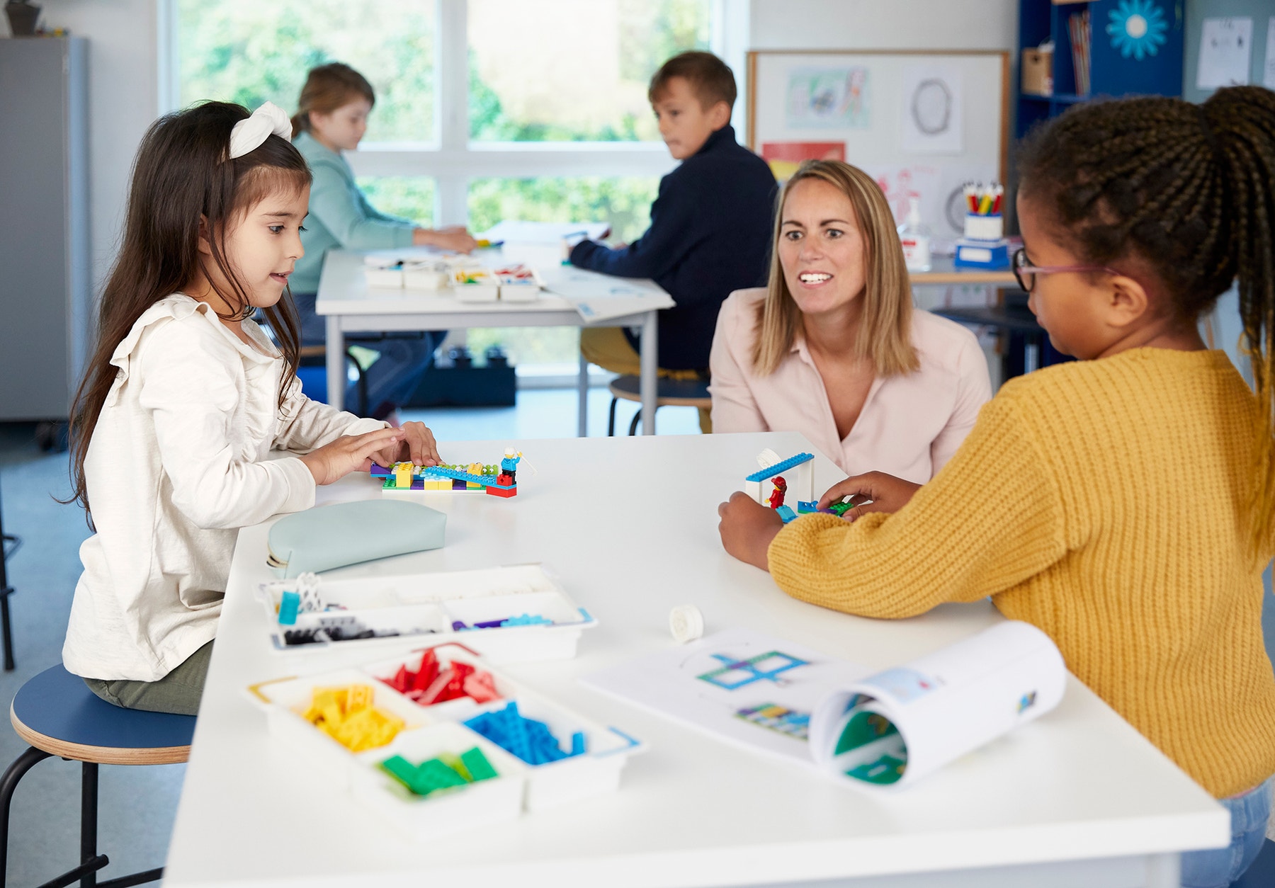 Students working on a physical science set