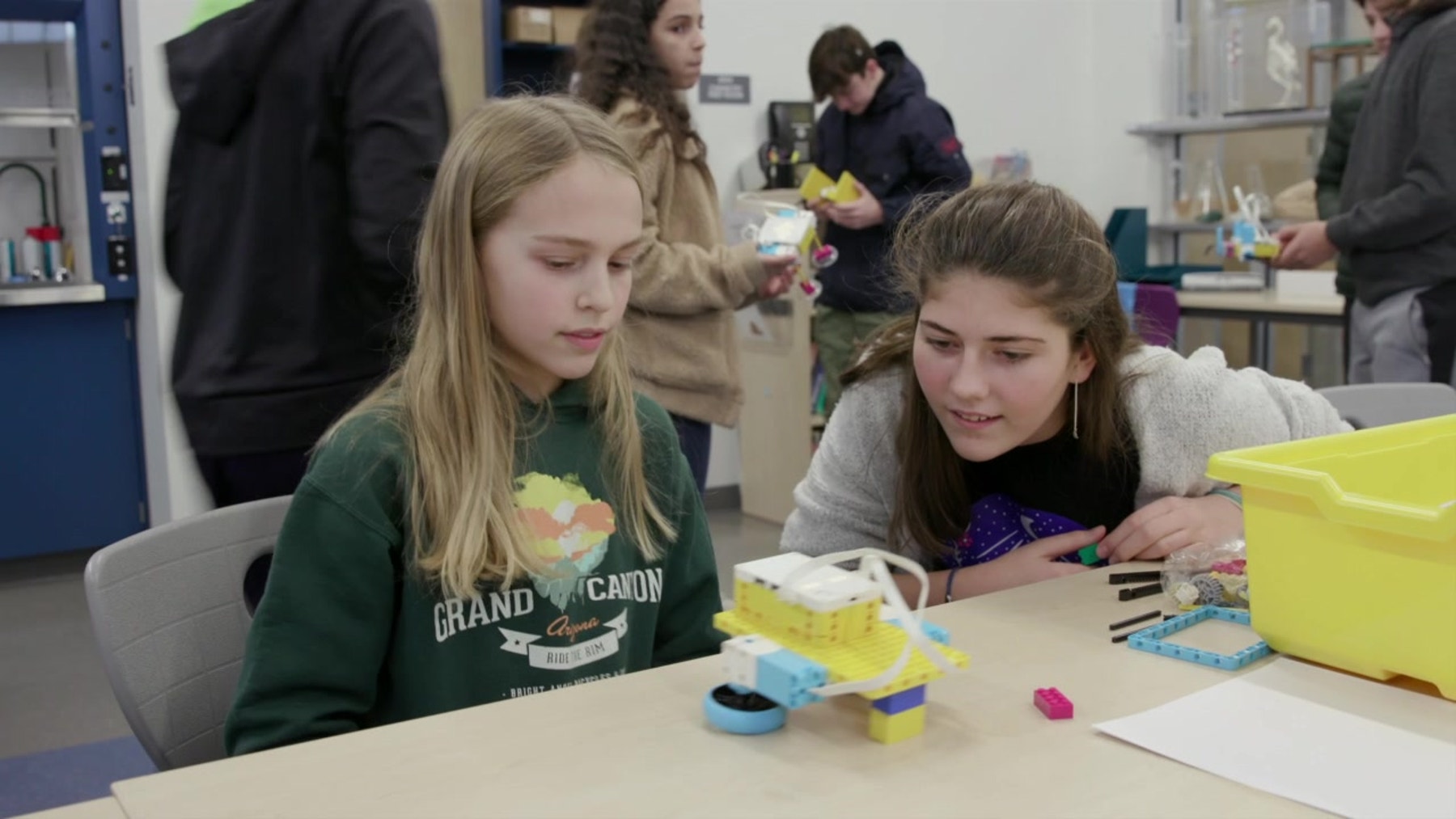 Students practice productive experimentation by learning through play with LEGO® Education SPIKE™ Prime.