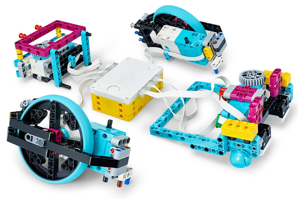 Assembling an Advanced Driving Base