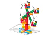 Ferris wheel made with programmable bricks