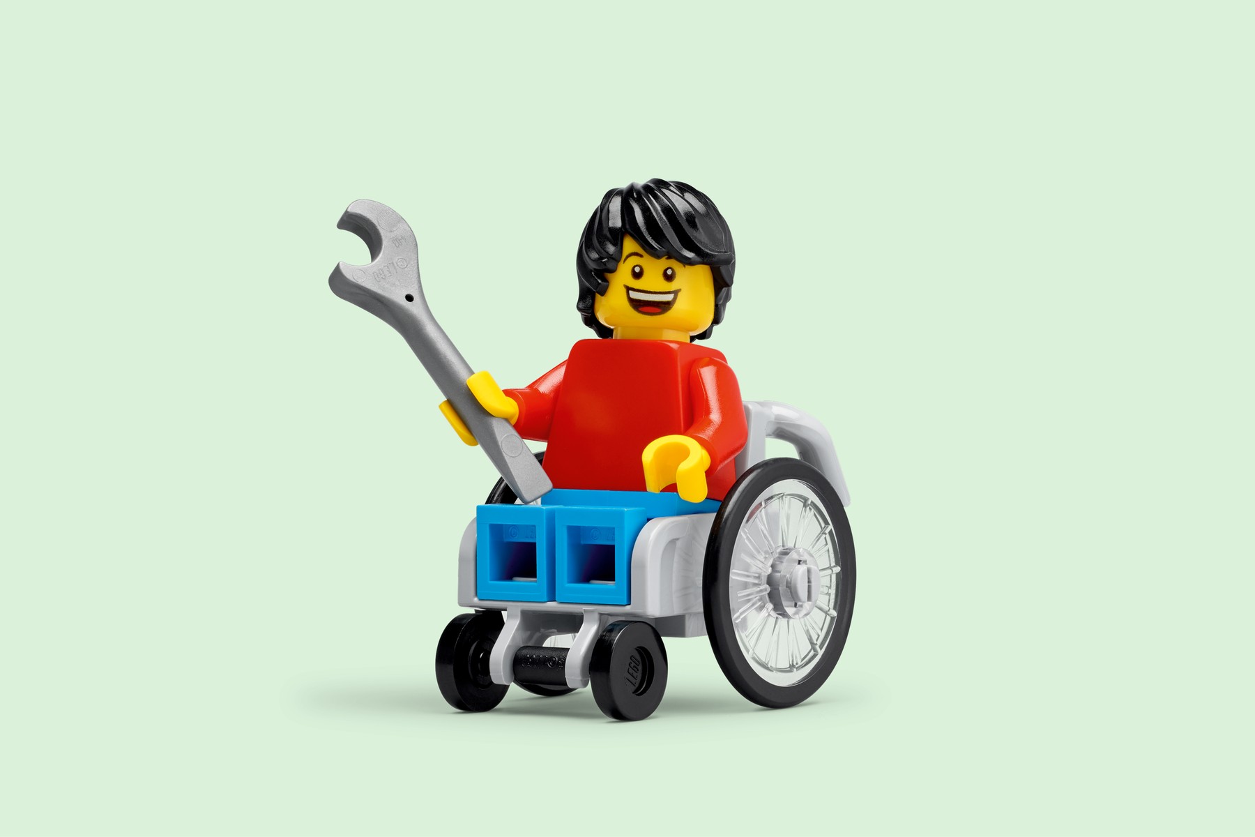 STEAM_45345_Model_Minifigure in a wheelchair_4000x2668.png